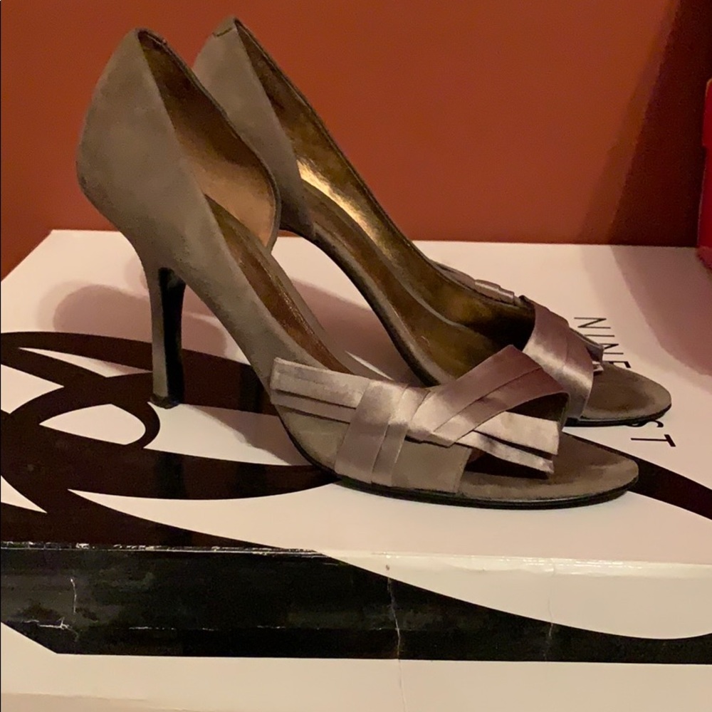 Pewter Nine West Open toe sandal